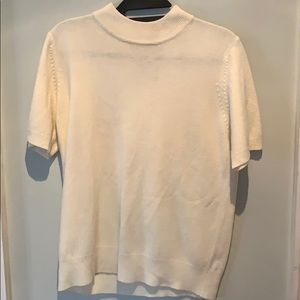 Short sleeved cream sweater